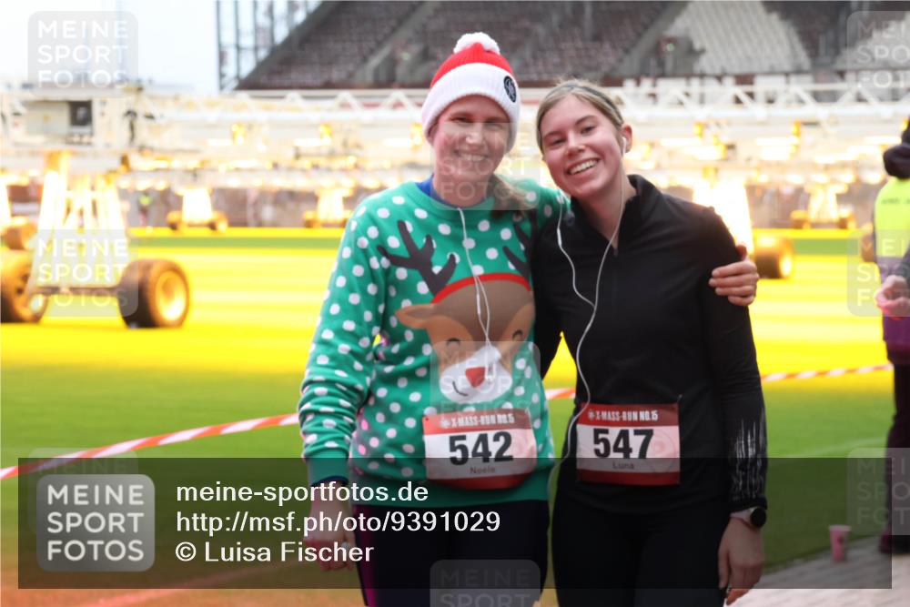 07.12.2025 - St. Pauli X-Mass-Run No. 15 Luisa Fischer http://msf.ph/oto/9391029 07.12.2025 11:03:24 Ziel 15, 542, 15, 547, 20, 25, 61, 151, 160, 502, 574, 599, 602, 612, 746, 747, 748, 749, 751, 853, 875, 880, 953, 997, 1063, 1102, 1139, 1199, 1385, 1644, 1668, 1670, 4809 meine-sportfotos.de
