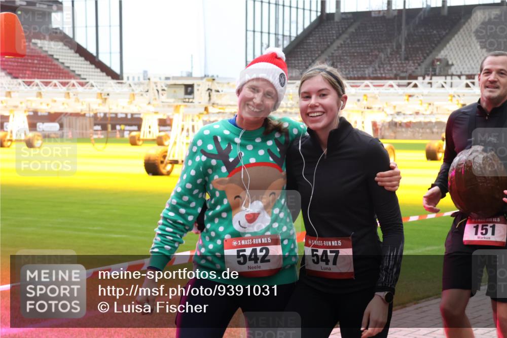 07.12.2025 - St. Pauli X-Mass-Run No. 15 Luisa Fischer http://msf.ph/oto/9391031 07.12.2025 11:03:25 Ziel 15, 542, 15, 547, 15, 151, 20, 25, 61, 64, 151, 160, 502, 574, 599, 602, 612, 746, 747, 748, 749, 751, 853, 875, 880, 953, 997, 1063, 1102, 1139, 1199, 1385, 1644, 1668, 1670, 1850, 4809 meine-sportfotos.de