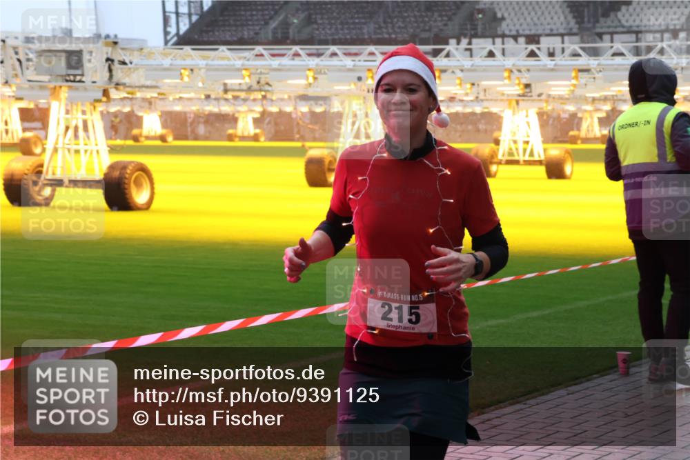 07.12.2025 - St. Pauli X-Mass-Run No. 15 Luisa Fischer http://msf.ph/oto/9391125 07.12.2025 11:04:34 Ziel 15, 215, 126, 215, 216, 222, 285, 297, 305, 432, 505, 514, 700, 702, 719, 734, 740, 764, 1200, 1252, 1254, 1401, 1695, 1766, 1769, 1852, 1853, 1854, 1856, 1857, 1860 meine-sportfotos.de