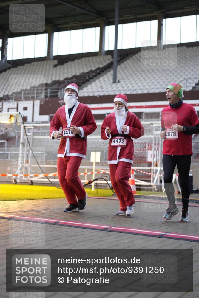 07.12.2025 - St. Pauli X-Mass-Run No. 15 Patografie http://msf.ph/oto/9391250 07.12.2025 10:29:35 Ziel 450, 458, 1039, 1198, 1201, 1204, 1209, 1373, 1669, 2001, 2878, 3080, 3468, 3469, 3494, 3497, 3516, 3517, 4007, 4009, 4126, 4264, 4266, 4293, 4296, 4440, 4472, 4476, 4531, 4695 meine-sportfotos.de