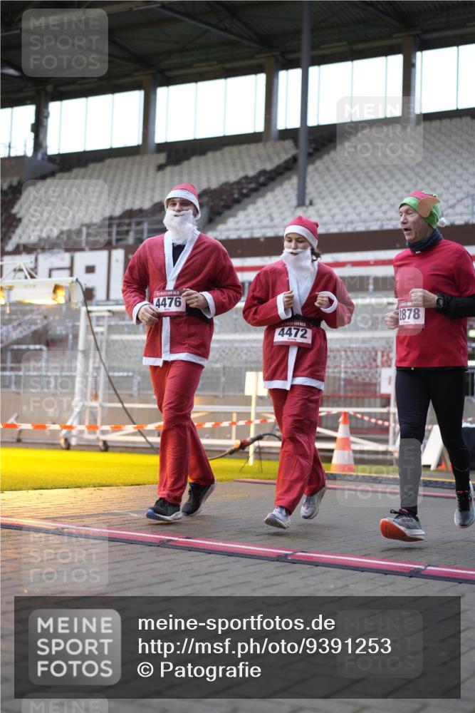 07.12.2025 - St. Pauli X-Mass-Run No. 15 Patografie http://msf.ph/oto/9391253 07.12.2025 10:29:35 Ziel 450, 458, 1039, 1198, 1201, 1204, 1209, 1373, 1669, 2001, 2878, 3080, 3468, 3469, 3494, 3497, 3516, 3517, 4007, 4009, 4126, 4264, 4266, 4293, 4296, 4440, 4472, 4476, 4531, 4695 meine-sportfotos.de