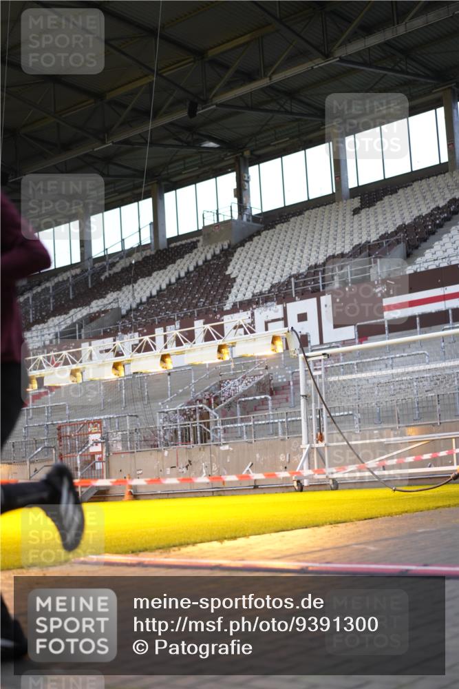 07.12.2025 - St. Pauli X-Mass-Run No. 15 Patografie http://msf.ph/oto/9391300 07.12.2025 10:30:20 Ziel 1696, 2910 meine-sportfotos.de