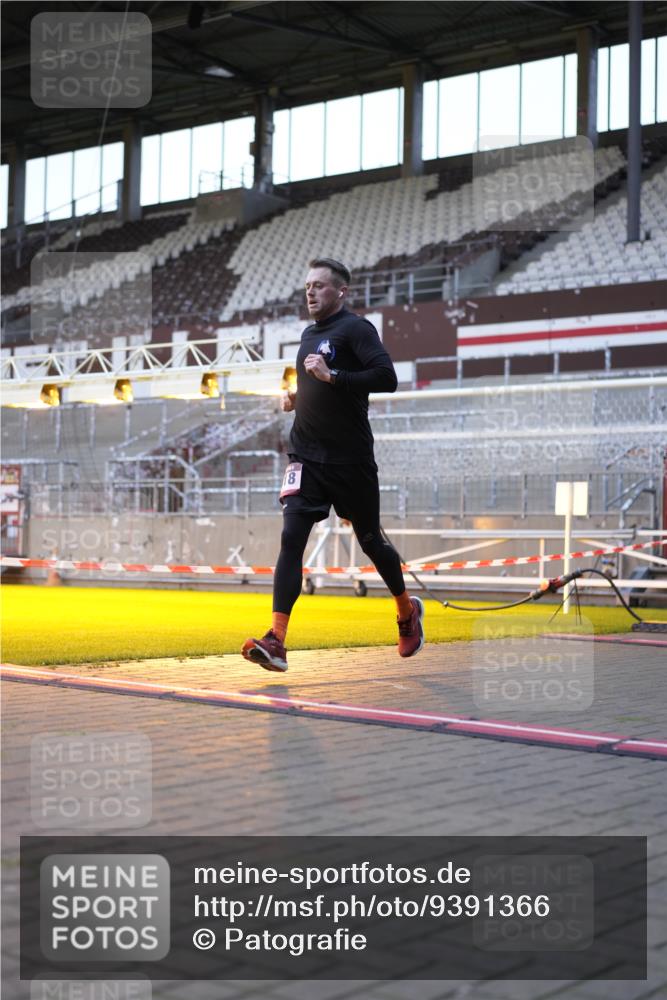 07.12.2025 - St. Pauli X-Mass-Run No. 15 Patografie http://msf.ph/oto/9391366 07.12.2025 10:31:44 Ziel 1818, 2352, 2418, 3267, 3716, 3806, 3808, 3895, 3896, 3897, 3969, 4467, 4484, 4495, 4504, 4518, 4519, 4520 meine-sportfotos.de