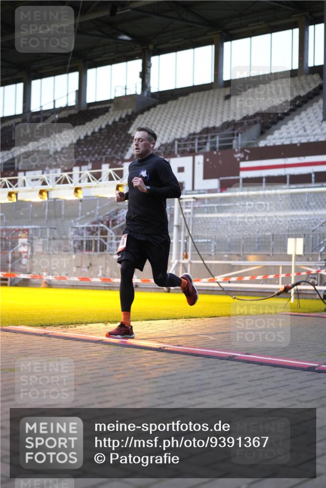 07.12.2025 - St. Pauli X-Mass-Run No. 15 Patografie http://msf.ph/oto/9391367 07.12.2025 10:31:44 Ziel 1818, 2352, 2418, 3267, 3716, 3806, 3808, 3895, 3896, 3897, 3969, 4467, 4484, 4495, 4504, 4518, 4519, 4520 meine-sportfotos.de