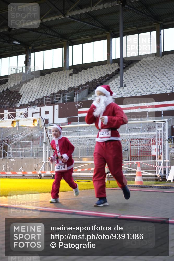 07.12.2025 - St. Pauli X-Mass-Run No. 15 Patografie http://msf.ph/oto/9391386 07.12.2025 10:32:04 Ziel 750, 752, 1942, 1944, 2342, 2343, 2345, 3267, 4039, 4274, 4275 meine-sportfotos.de