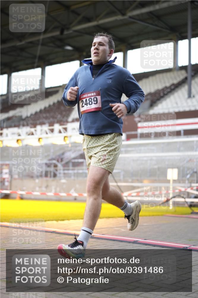 07.12.2025 - St. Pauli X-Mass-Run No. 15 Patografie http://msf.ph/oto/9391486 07.12.2025 10:35:44 Ziel 1822, 2489, 4034 meine-sportfotos.de