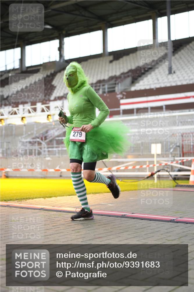 07.12.2025 - St. Pauli X-Mass-Run No. 15 Patografie http://msf.ph/oto/9391683 07.12.2025 10:41:34 Ziel 141, 259, 279, 322, 1275, 2288, 2507, 2563, 3392 meine-sportfotos.de
