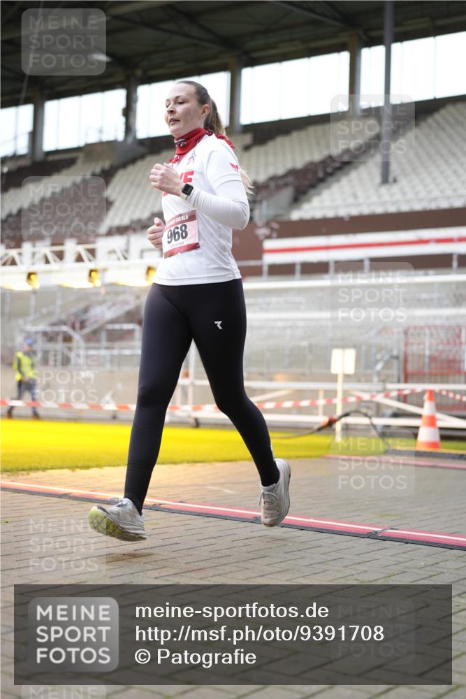 07.12.2025 - St. Pauli X-Mass-Run No. 15 Patografie http://msf.ph/oto/9391708 07.12.2025 10:41:59 Ziel 968, 1266, 1674, 1675, 1676, 2829, 2831 meine-sportfotos.de