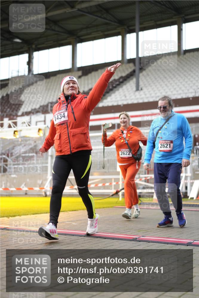 07.12.2025 - St. Pauli X-Mass-Run No. 15 Patografie http://msf.ph/oto/9391741 07.12.2025 10:42:28 Ziel 116, 519, 563, 625, 1272, 1358, 1434, 1438, 2012, 2013, 2155, 2157, 2621, 2622, 2722, 2931, 3399, 4394 meine-sportfotos.de