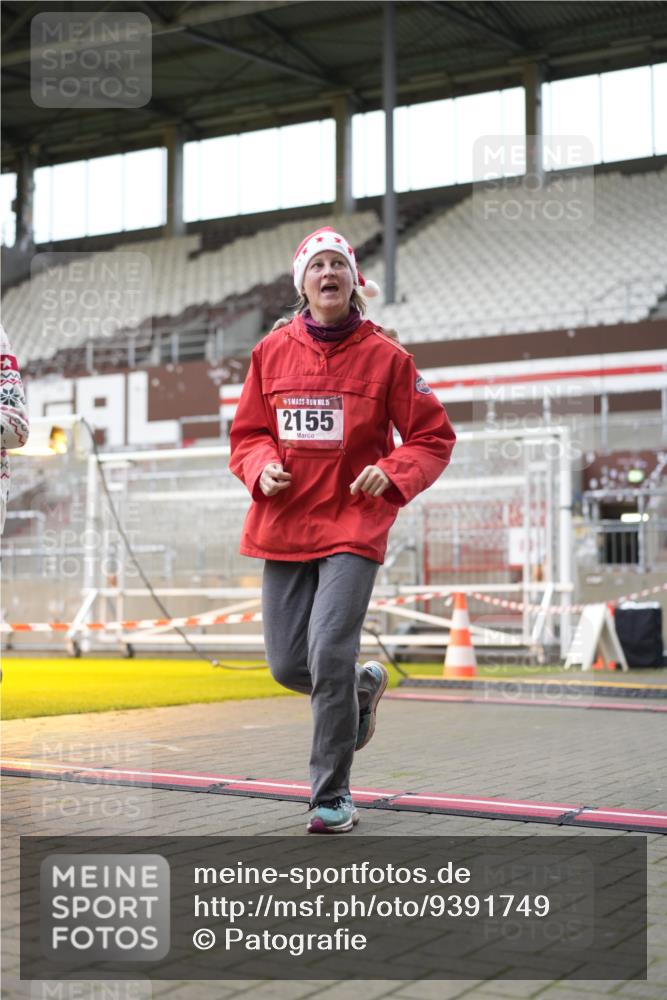 07.12.2025 - St. Pauli X-Mass-Run No. 15 Patografie http://msf.ph/oto/9391749 07.12.2025 10:42:32 Ziel 519, 563, 625, 1272, 1358, 1434, 2012, 2013, 2061, 2155, 2157, 2621, 2622, 2722, 2931, 3399, 4394, 4594 meine-sportfotos.de