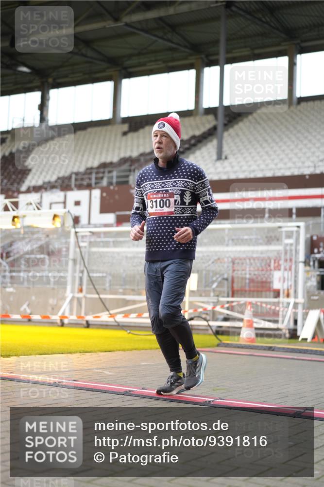 07.12.2025 - St. Pauli X-Mass-Run No. 15 Patografie http://msf.ph/oto/9391816 07.12.2025 10:43:39 Ziel 74, 84, 559, 706, 1913, 2459, 2487, 2647, 2767, 3100, 3226, 3237, 4095, 4096, 4104 meine-sportfotos.de