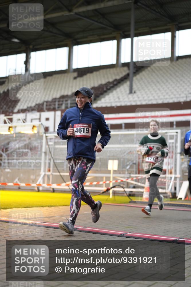 07.12.2025 - St. Pauli X-Mass-Run No. 15 Patografie http://msf.ph/oto/9391921 07.12.2025 10:45:48 Ziel 1041, 1715, 2076, 2079, 2080, 2089, 2218, 2324, 2326, 2423, 2733, 2734, 3835, 3838, 4616, 4619, 4620, 4762, 4854 meine-sportfotos.de