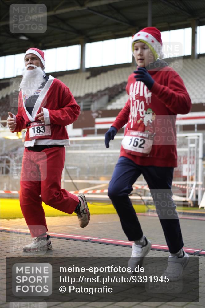 07.12.2025 - St. Pauli X-Mass-Run No. 15 Patografie http://msf.ph/oto/9391945 07.12.2025 10:46:03 Ziel 38, 41, 162, 178, 183, 908, 1041, 1094, 1715, 1955, 2080, 2216, 2334, 2423, 2574, 2733, 2734, 4616, 4619, 4620 meine-sportfotos.de