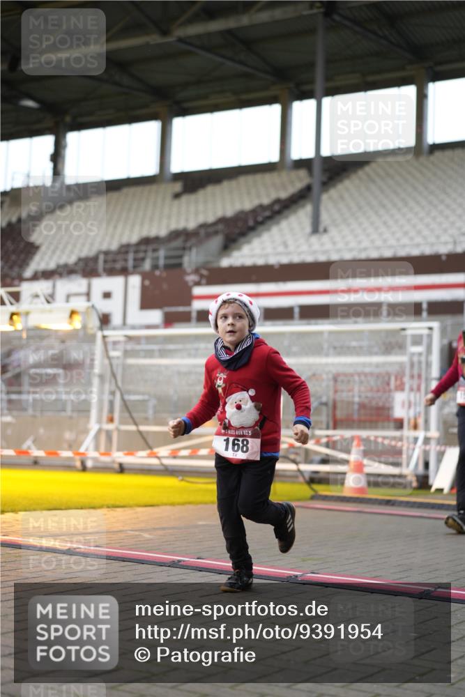 07.12.2025 - St. Pauli X-Mass-Run No. 15 Patografie http://msf.ph/oto/9391954 07.12.2025 10:46:10 Ziel 38, 41, 153, 162, 168, 178, 183, 908, 914, 917, 1094, 1955, 2082, 2216, 2303, 2306, 2334, 2574, 4589 meine-sportfotos.de