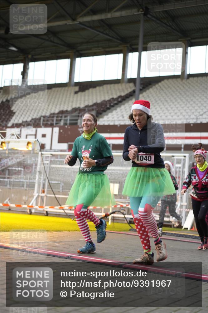 07.12.2025 - St. Pauli X-Mass-Run No. 15 Patografie http://msf.ph/oto/9391967 07.12.2025 10:46:18 Ziel 38, 41, 153, 162, 168, 479, 485, 639, 641, 914, 917, 1040, 1043, 2082, 2092, 2216, 2303, 2306, 2574, 2960, 4589 meine-sportfotos.de