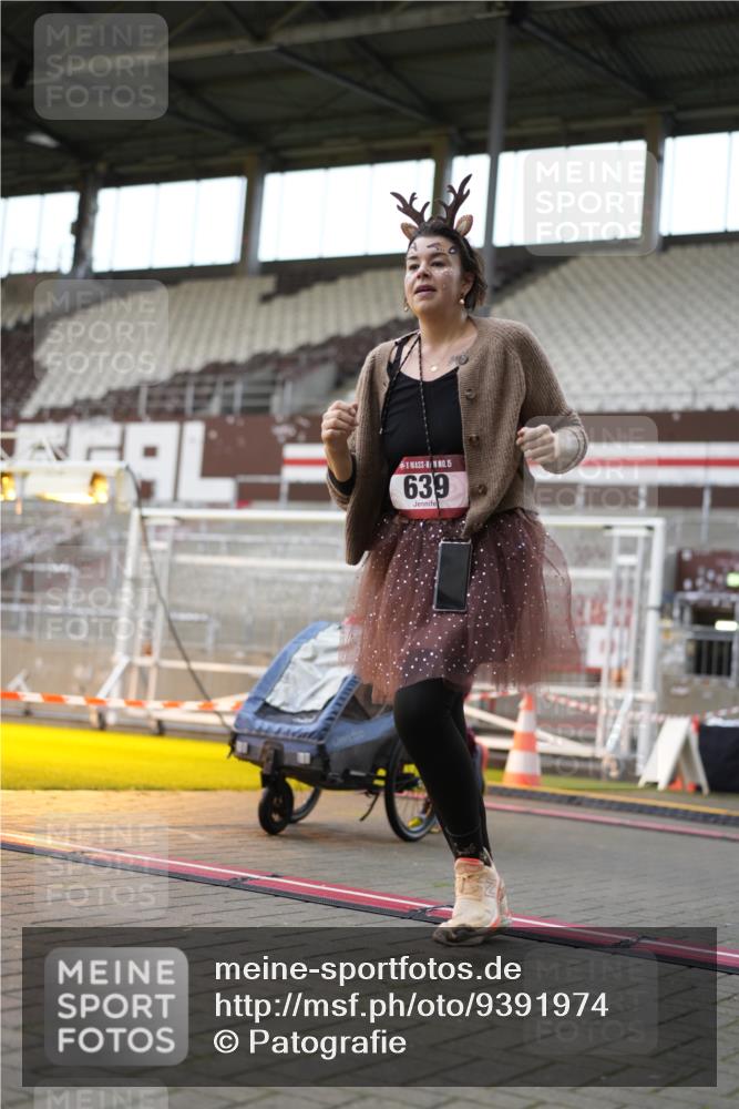 07.12.2025 - St. Pauli X-Mass-Run No. 15 Patografie http://msf.ph/oto/9391974 07.12.2025 10:46:22 Ziel 153, 168, 221, 479, 485, 639, 641, 914, 917, 921, 1040, 1043, 1242, 2082, 2092, 2303, 2306, 2960, 2965, 2998, 3001, 4589 meine-sportfotos.de