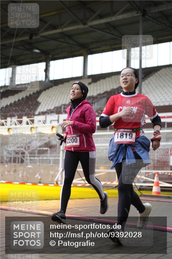 07.12.2025 - St. Pauli X-Mass-Run No. 15 Patografie http://msf.ph/oto/9392028 07.12.2025 10:47:08 Ziel 231, 1171, 1750, 1819, 2115, 2200, 2683, 2684, 2957, 3029, 3123, 3344 meine-sportfotos.de