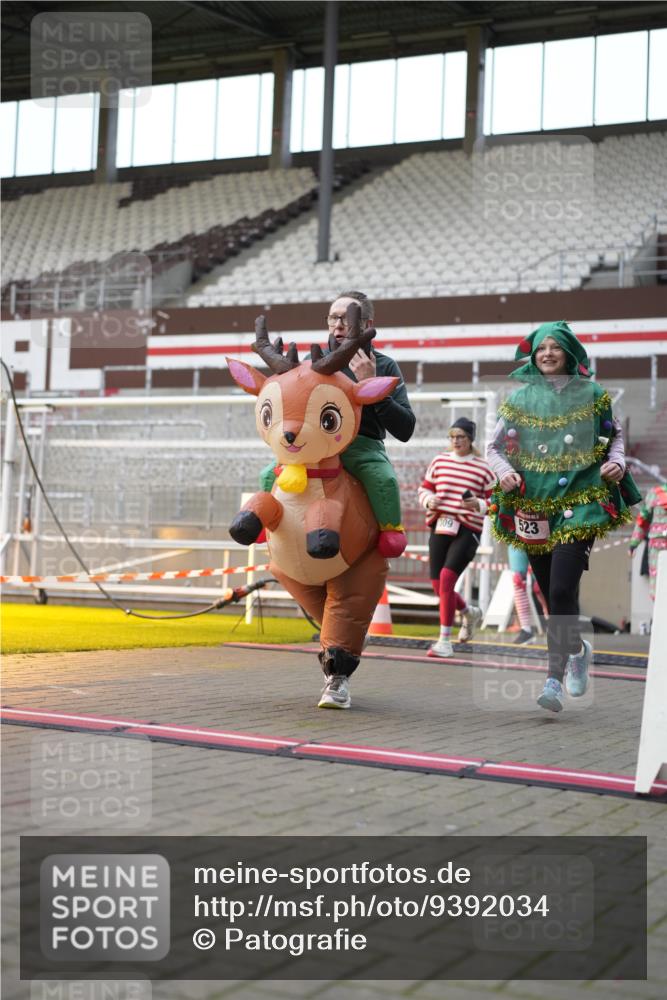 07.12.2025 - St. Pauli X-Mass-Run No. 15 Patografie http://msf.ph/oto/9392034 07.12.2025 10:47:18 Ziel 60, 309, 522, 523, 1171, 1182, 1819, 1847, 1848, 1863, 2200, 2683, 2684, 3101, 3102, 3344, 3360, 4853, 4868, 4869 meine-sportfotos.de