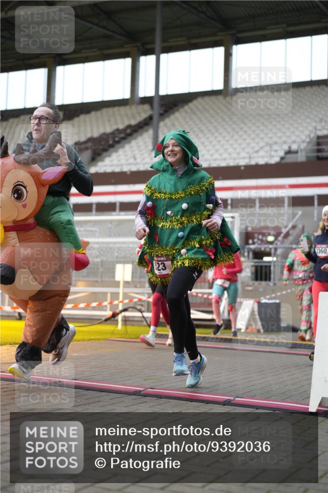 07.12.2025 - St. Pauli X-Mass-Run No. 15 Patografie http://msf.ph/oto/9392036 07.12.2025 10:47:18 Ziel 60, 309, 522, 523, 1171, 1182, 1819, 1847, 1848, 1863, 2200, 2683, 2684, 3101, 3102, 3344, 3360, 4853, 4868, 4869 meine-sportfotos.de