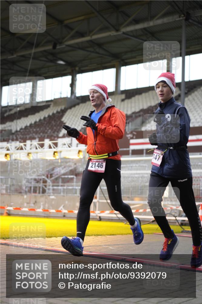 07.12.2025 - St. Pauli X-Mass-Run No. 15 Patografie http://msf.ph/oto/9392079 07.12.2025 10:47:58 Ziel 282, 472, 513, 553, 1195, 2146, 2147, 2608, 2611, 4863 meine-sportfotos.de
