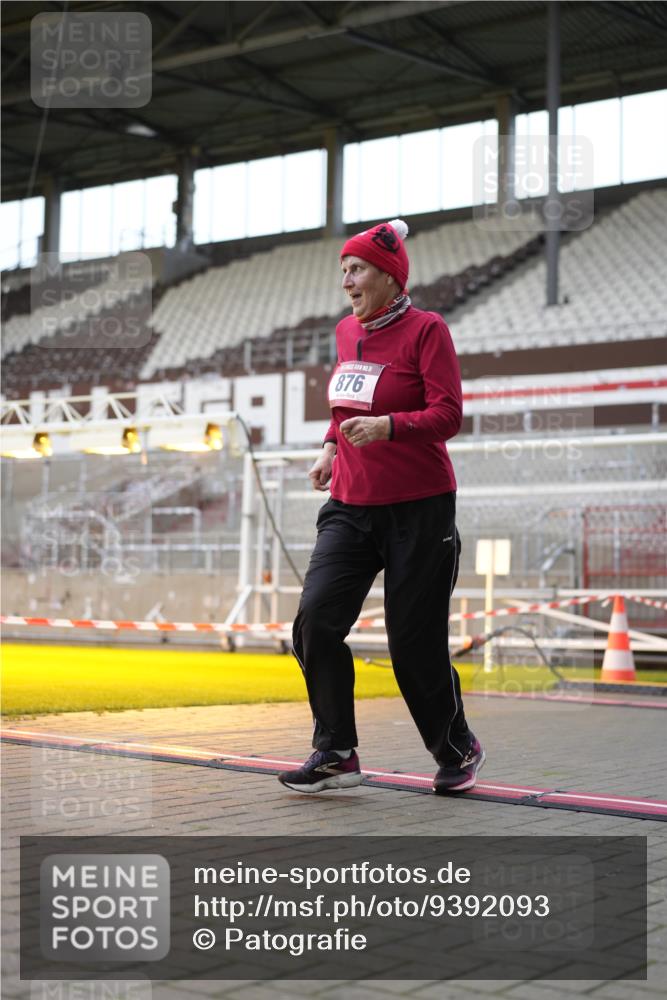 07.12.2025 - St. Pauli X-Mass-Run No. 15 Patografie http://msf.ph/oto/9392093 07.12.2025 10:48:10 Ziel 876, 1195, 2028, 2146, 2147, 2339, 2501, 3018, 3598, 4229 meine-sportfotos.de