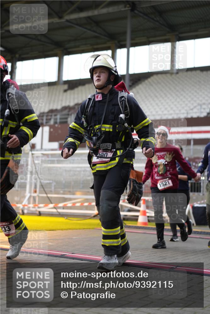 07.12.2025 - St. Pauli X-Mass-Run No. 15 Patografie http://msf.ph/oto/9392115 07.12.2025 10:48:29 Ziel 233, 290, 577, 633, 935, 1009, 1087, 1265, 1267, 1515, 1516, 1517, 1521, 2232, 2233, 2235, 2239, 2241, 2796, 2797, 2803, 3017, 3019, 4447, 4598 meine-sportfotos.de