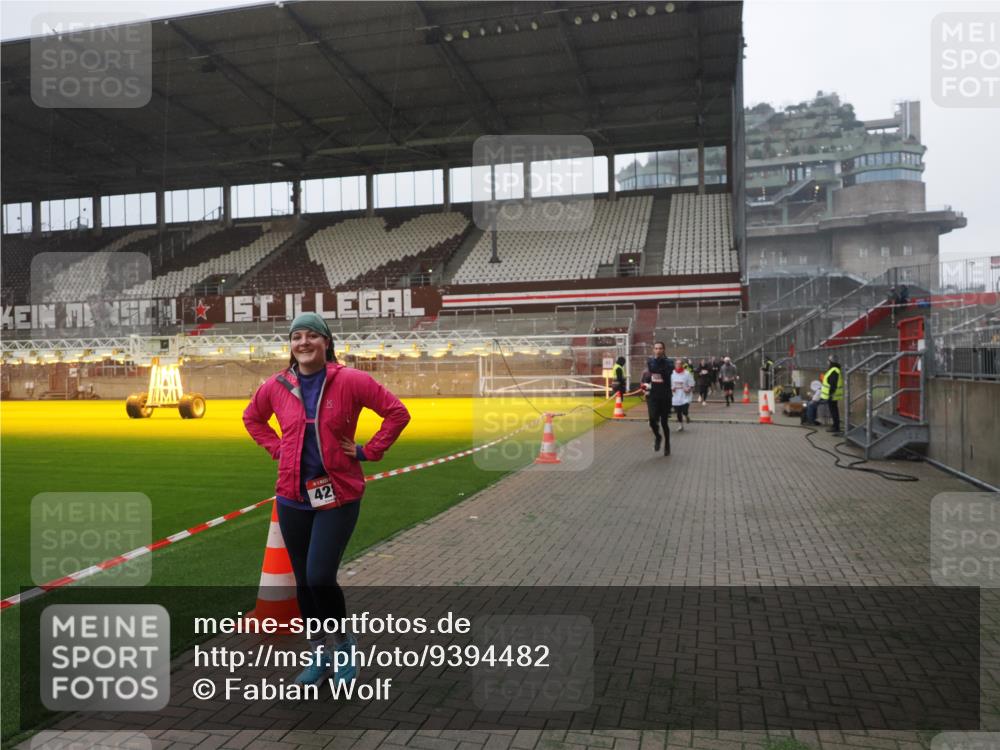 07.12.2025 - St. Pauli X-Mass-Run No. 15 Fabian Wolf http://msf.ph/oto/9394482 07.12.2025 10:25:29 Ziel 1247, 1631, 1977, 2029, 2680, 4118, 4119, 4121, 4201, 4202, 4204, 4284, 4372, 4373, 4445, 4482, 4485 meine-sportfotos.de