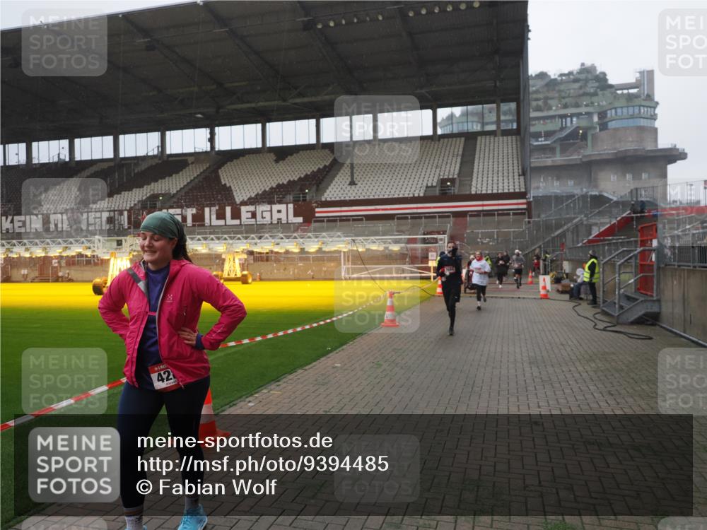 07.12.2025 - St. Pauli X-Mass-Run No. 15 Fabian Wolf http://msf.ph/oto/9394485 07.12.2025 10:25:30 Ziel 1247, 1631, 2029, 2680, 4118, 4119, 4121, 4162, 4164, 4201, 4202, 4204, 4284, 4372, 4373, 4445, 4482, 4485 meine-sportfotos.de