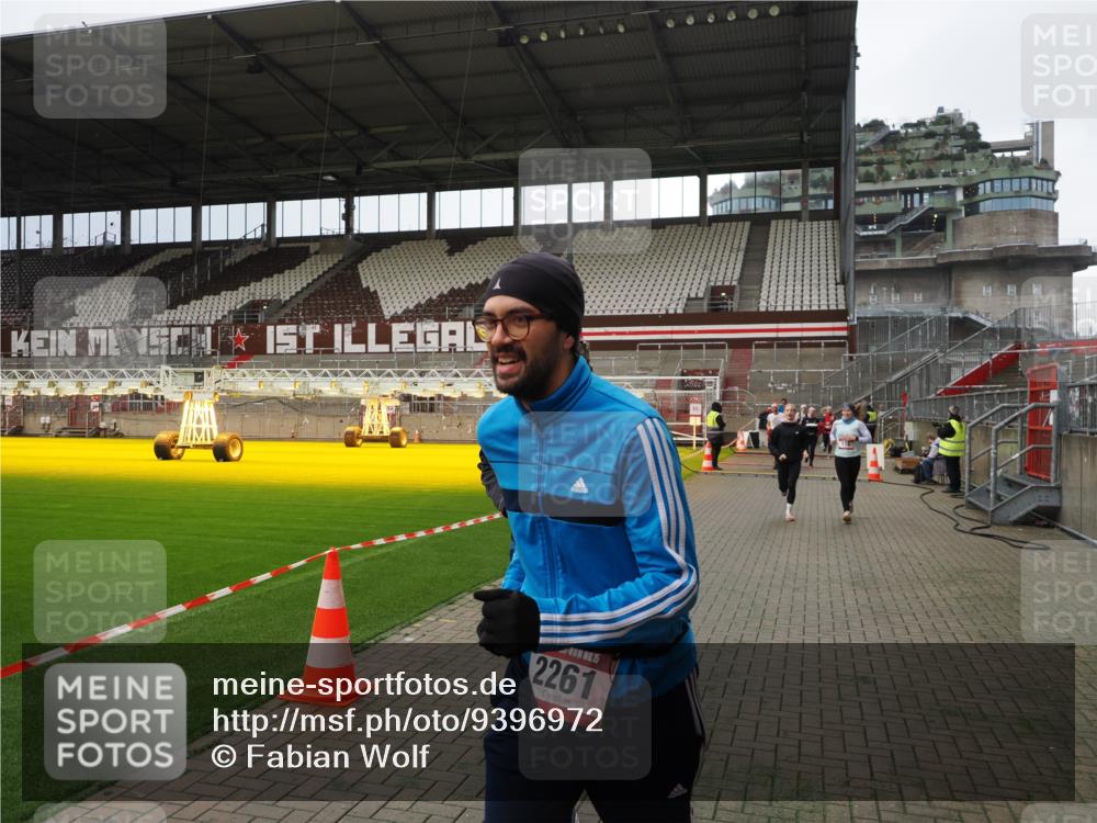 07.12.2025 - St. Pauli X-Mass-Run No. 15 Fabian Wolf http://msf.ph/oto/9396972 07.12.2025 10:42:18 Ziel 116, 968, 1438, 2261, 2931, 3042, 3399, 4045, 4046, 4441, 4622 meine-sportfotos.de