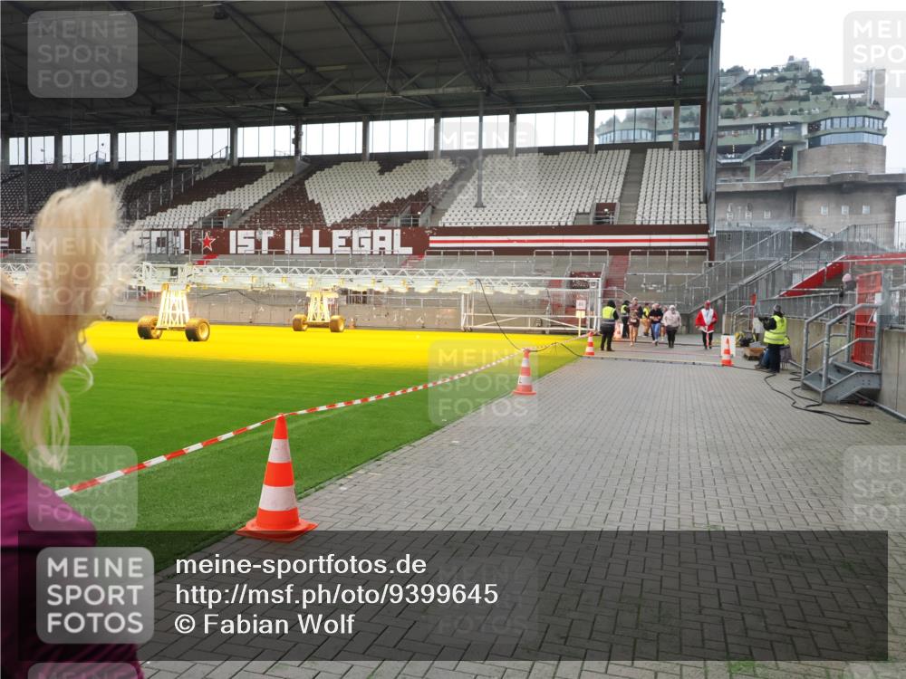 07.12.2025 - St. Pauli X-Mass-Run No. 15 Fabian Wolf http://msf.ph/oto/9399645 07.12.2025 11:01:51 Ziel 376, 1045, 1067, 1637, 1640 meine-sportfotos.de