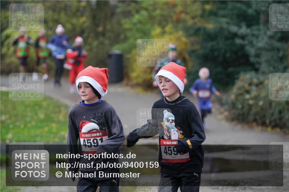 07.12.2025 - St. Pauli X-Mass-Run No. 15 Michael Burmester http://msf.ph/oto/9400159 07.12.2025 10:20:23 Laufen 15, 4591, 459 meine-sportfotos.de