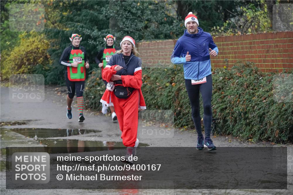 07.12.2025 - St. Pauli X-Mass-Run No. 15 Michael Burmester http://msf.ph/oto/9400167 07.12.2025 10:20:31 Laufen 3264, 32, 560 meine-sportfotos.de