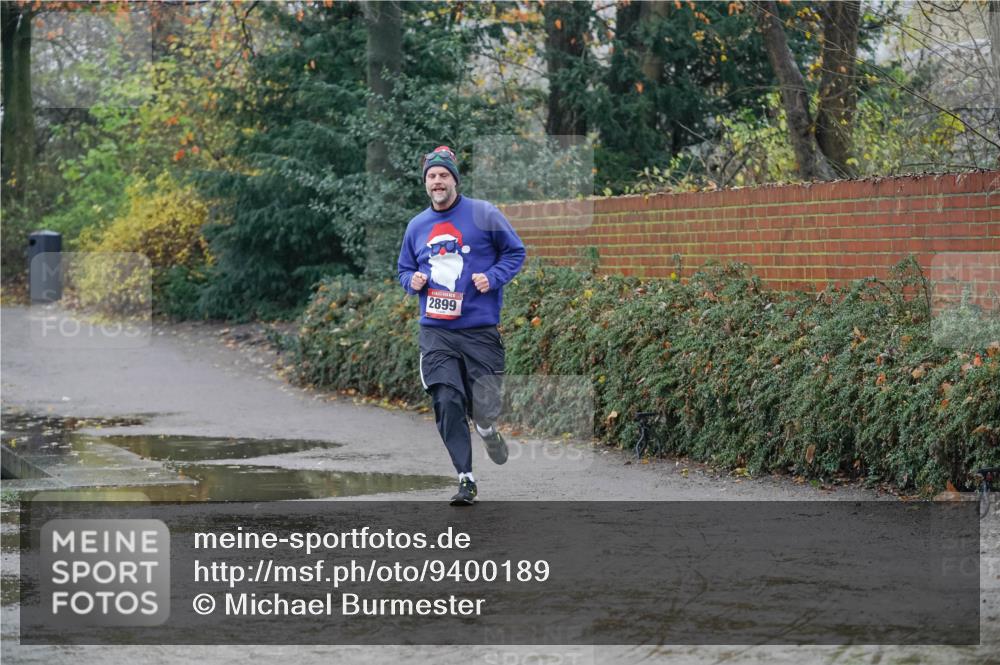 07.12.2025 - St. Pauli X-Mass-Run No. 15 Michael Burmester http://msf.ph/oto/9400189 07.12.2025 10:20:41 Laufen 2899 meine-sportfotos.de