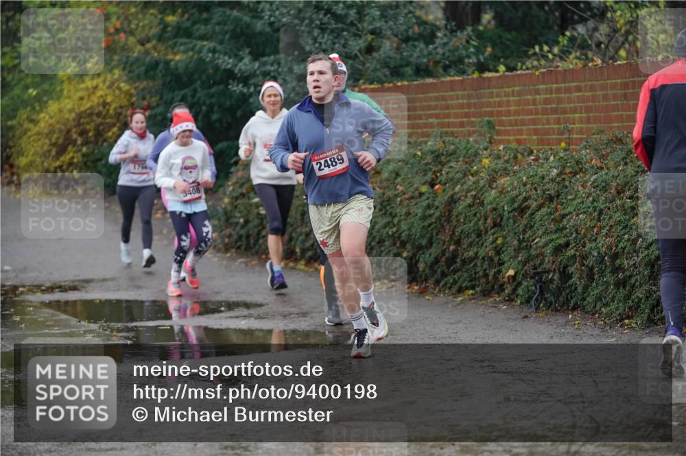 07.12.2025 - St. Pauli X-Mass-Run No. 15 Michael Burmester http://msf.ph/oto/9400198 07.12.2025 10:20:49 Laufen 408, 1, 2489 meine-sportfotos.de