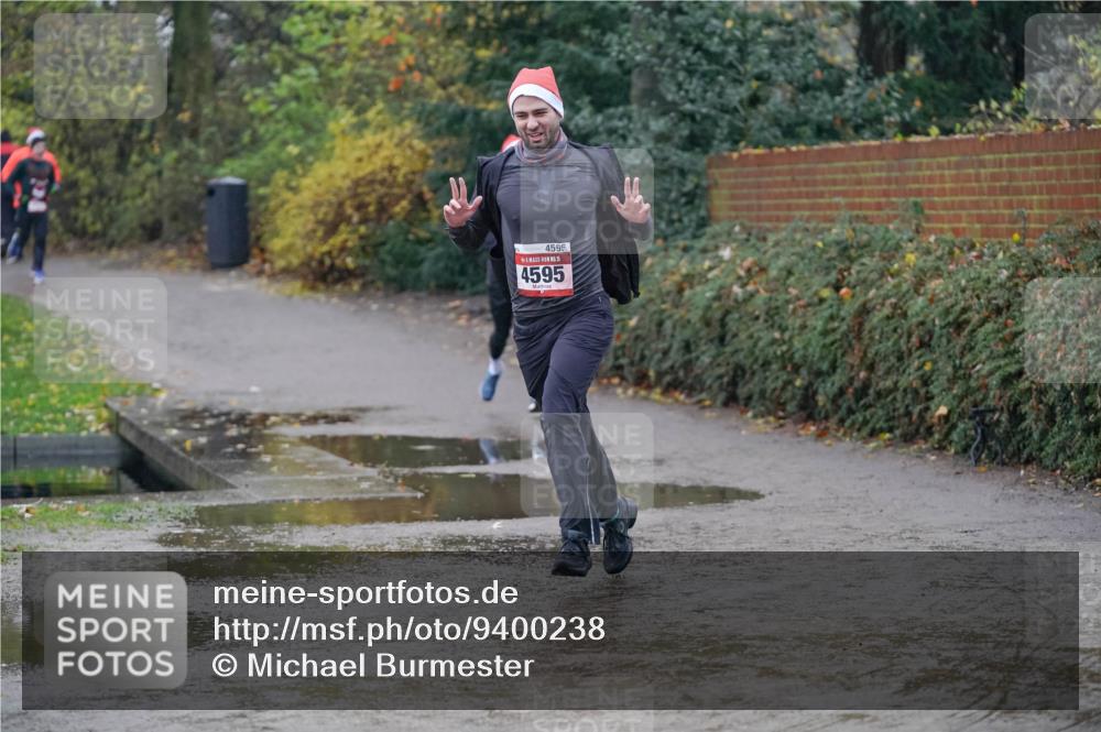 07.12.2025 - St. Pauli X-Mass-Run No. 15 Michael Burmester http://msf.ph/oto/9400238 07.12.2025 10:21:07 Laufen 4595, 15, 4595 meine-sportfotos.de