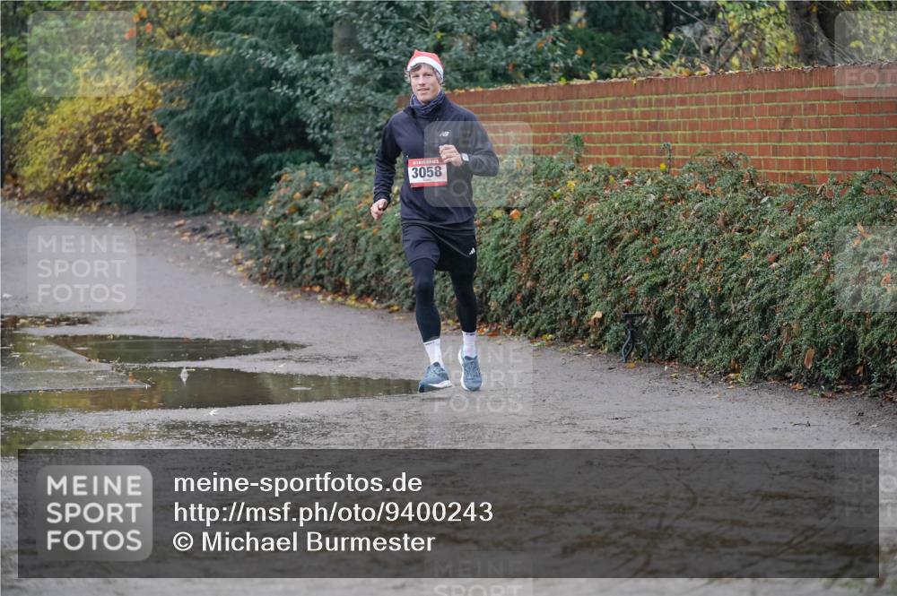 07.12.2025 - St. Pauli X-Mass-Run No. 15 Michael Burmester http://msf.ph/oto/9400243 07.12.2025 10:21:10 Laufen 3058 meine-sportfotos.de