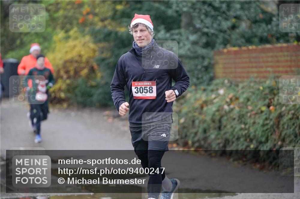 07.12.2025 - St. Pauli X-Mass-Run No. 15 Michael Burmester http://msf.ph/oto/9400247 07.12.2025 10:21:11 Laufen 15, 3058 meine-sportfotos.de