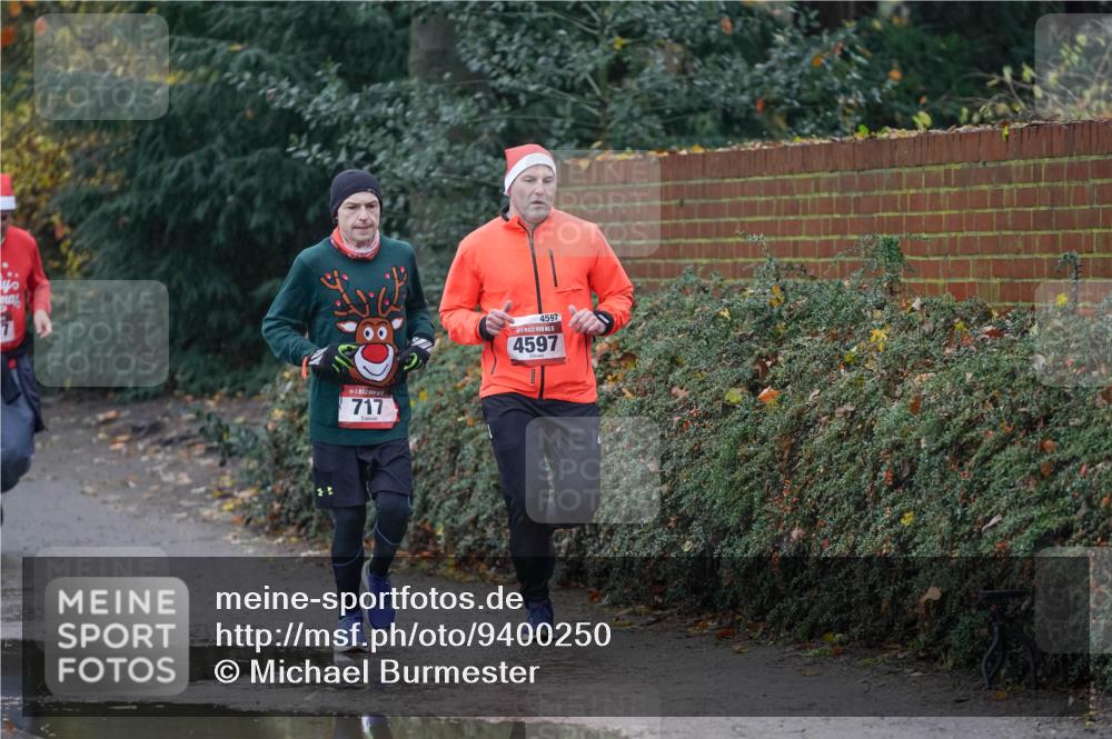 07.12.2025 - St. Pauli X-Mass-Run No. 15 Michael Burmester http://msf.ph/oto/9400250 07.12.2025 10:21:14 Laufen 717, 4597, 4597 meine-sportfotos.de