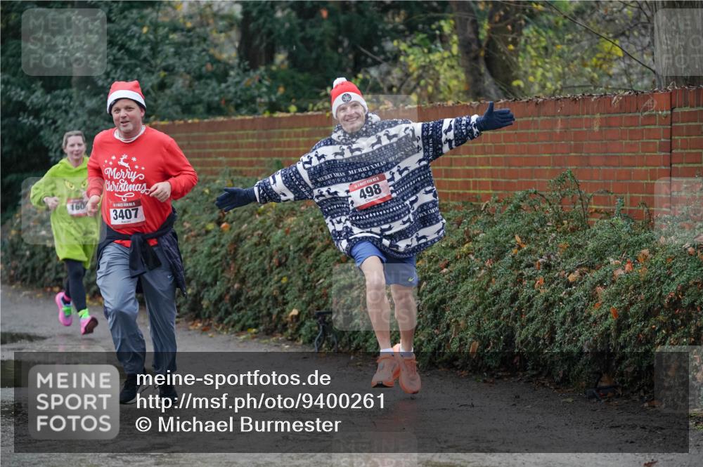 07.12.2025 - St. Pauli X-Mass-Run No. 15 Michael Burmester http://msf.ph/oto/9400261 07.12.2025 10:21:18 Laufen 160, 3407, 15, 498 meine-sportfotos.de