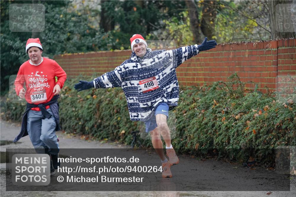 07.12.2025 - St. Pauli X-Mass-Run No. 15 Michael Burmester http://msf.ph/oto/9400264 07.12.2025 10:21:18 Laufen 3407, 15, 15, 498 meine-sportfotos.de