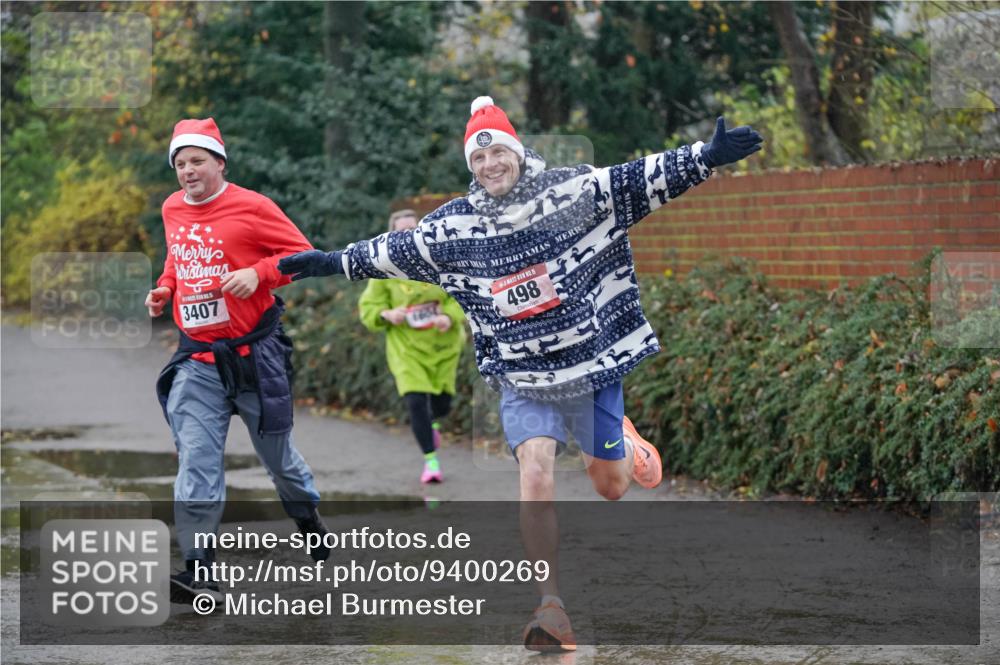 07.12.2025 - St. Pauli X-Mass-Run No. 15 Michael Burmester http://msf.ph/oto/9400269 07.12.2025 10:21:19 Laufen 3407, 000000000, 15, 498 meine-sportfotos.de