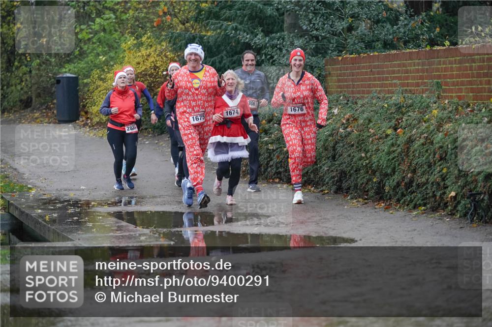 07.12.2025 - St. Pauli X-Mass-Run No. 15 Michael Burmester http://msf.ph/oto/9400291 07.12.2025 10:21:31 Laufen 2827, 1675, 1674, 3061, 1676 meine-sportfotos.de