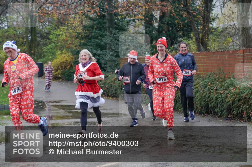 07.12.2025 - St. Pauli X-Mass-Run No. 15 Michael Burmester http://msf.ph/oto/9400303 07.12.2025 10:21:35 Laufen 1675, 1674, 2916, 1676, 28, 40, 10, 3061 meine-sportfotos.de