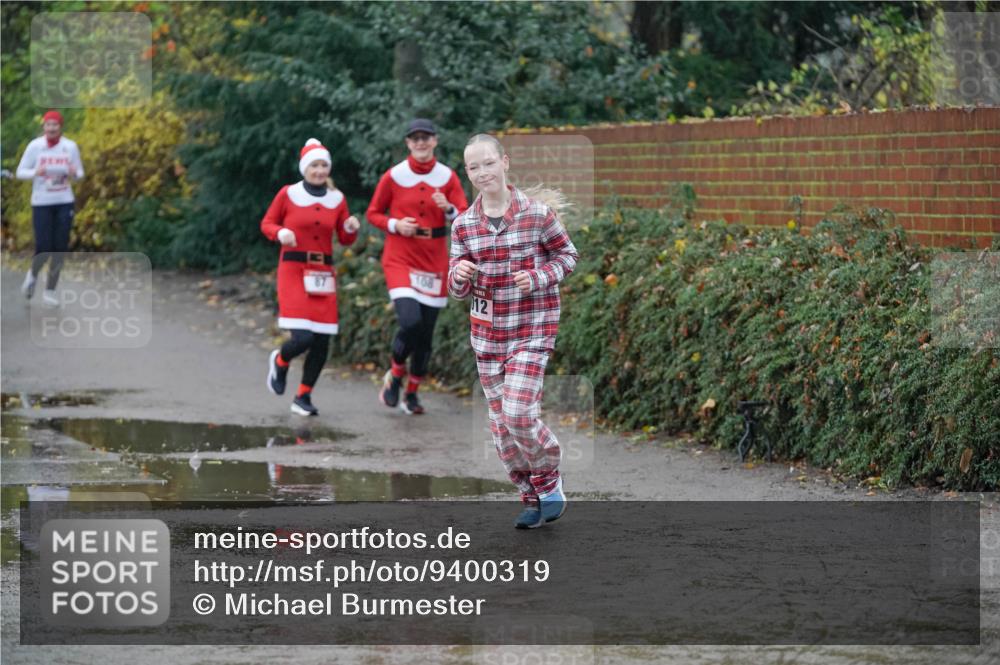07.12.2025 - St. Pauli X-Mass-Run No. 15 Michael Burmester http://msf.ph/oto/9400319 07.12.2025 10:21:41 Laufen 87, 108, 12 meine-sportfotos.de