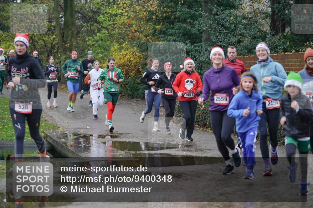 07.12.2025 - St. Pauli X-Mass-Run No. 15 Michael Burmester http://msf.ph/oto/9400348 07.12.2025 10:21:55 Laufen 538, 1889, 2420, 3382, 2335, 1651, 2559, 58, 2555 meine-sportfotos.de