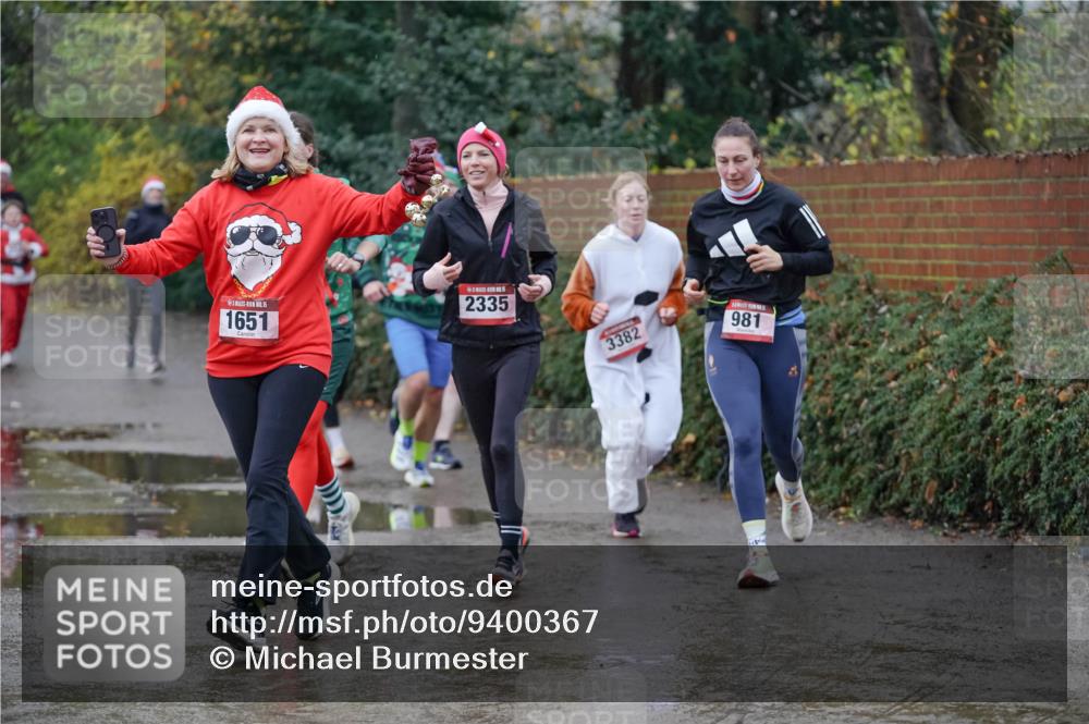 07.12.2025 - St. Pauli X-Mass-Run No. 15 Michael Burmester http://msf.ph/oto/9400367 07.12.2025 10:21:59 Laufen 15, 1651, 2335, 3382, 981 meine-sportfotos.de