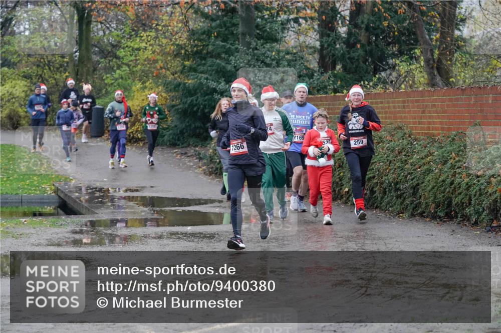 07.12.2025 - St. Pauli X-Mass-Run No. 15 Michael Burmester http://msf.ph/oto/9400380 07.12.2025 10:22:06 Laufen 1250, 1266, 24, 2169, 2525, 259 meine-sportfotos.de