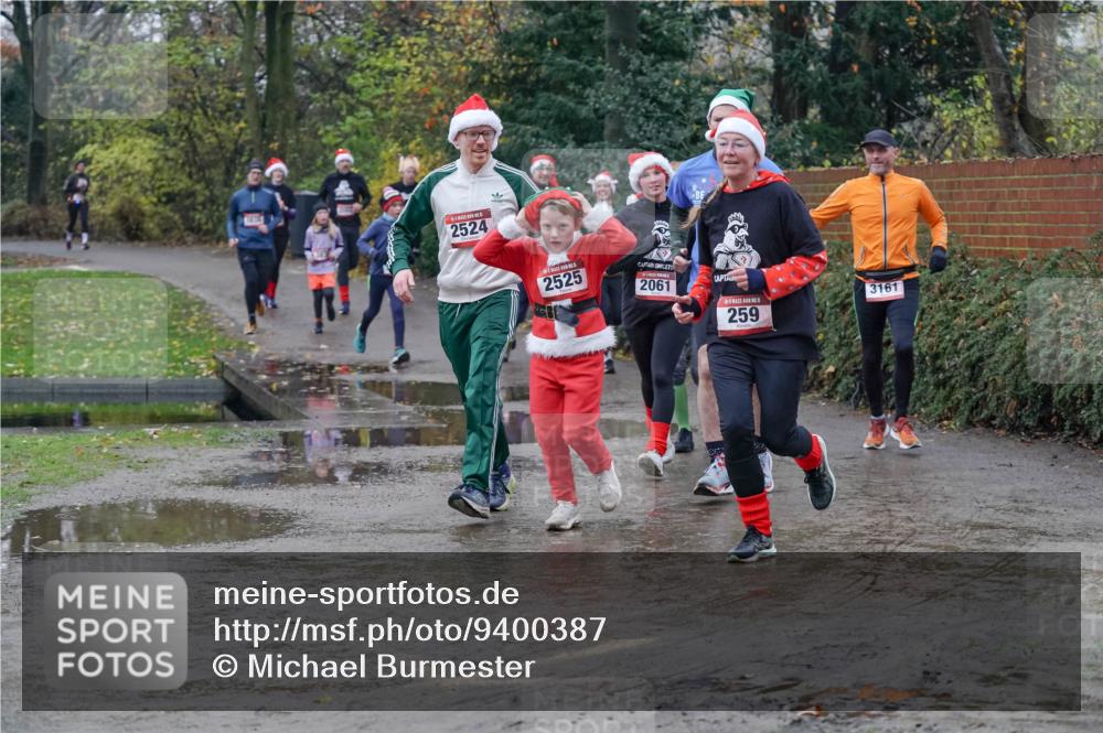 07.12.2025 - St. Pauli X-Mass-Run No. 15 Michael Burmester http://msf.ph/oto/9400387 07.12.2025 10:22:08 Laufen 2524, 2525, 2061, 259, 3161 meine-sportfotos.de