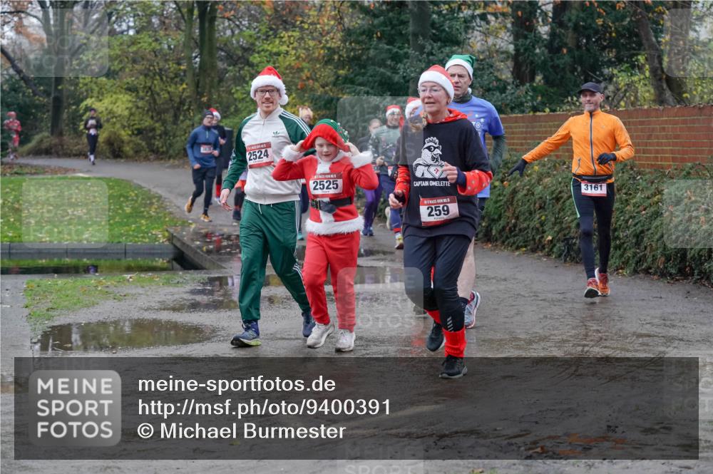 07.12.2025 - St. Pauli X-Mass-Run No. 15 Michael Burmester http://msf.ph/oto/9400391 07.12.2025 10:22:08 Laufen 2524, 5, 2525, 5, 259, 3161 meine-sportfotos.de