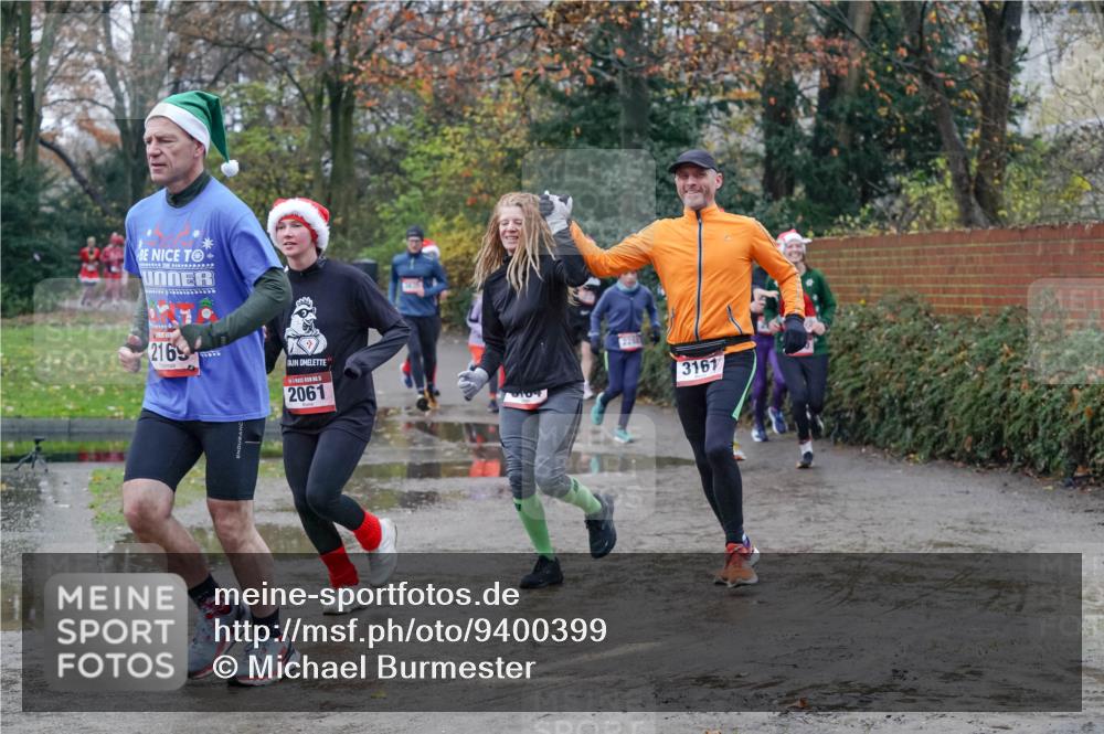 07.12.2025 - St. Pauli X-Mass-Run No. 15 Michael Burmester http://msf.ph/oto/9400399 07.12.2025 10:22:10 Laufen 2169, 2061, 3161 meine-sportfotos.de
